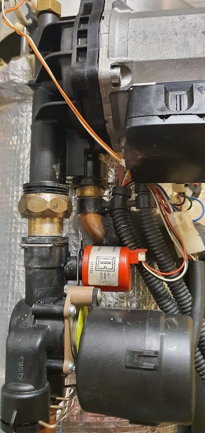 SOCIETE CHEZE, Chauffagiste - Frigoriste à Massy